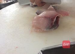 滑炒鱼片的做法图解1