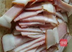 炫彩腊肉炒蒜薹的做法图解4