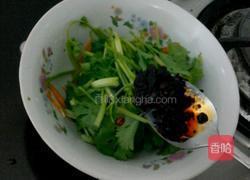 胡萝卜拌香菜的做法图解4