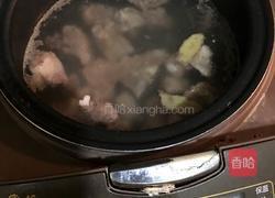 排骨萝卜汤的做法图解4