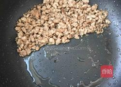 豆芽肉末炒包菜的做法图解2
