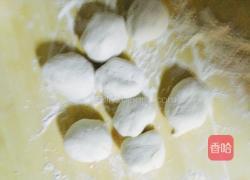 白菜芹菜胡萝卜肉馅包子的做法图解6
