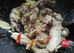 砂锅姜母鸭的做法图解7