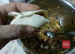 猪肉西葫芦锅贴的做法图解12