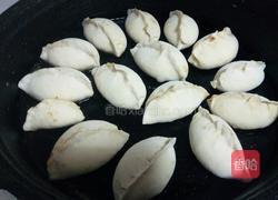 猪肉西葫芦锅贴的做法图解16