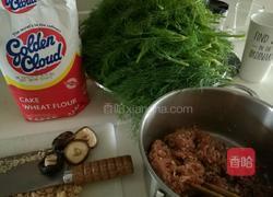 茴香猪肉馅大包子的做法图解1