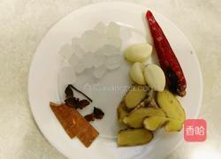 红烧米酒鸭的做法图解1