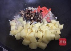 土豆焖饭的做法图解6