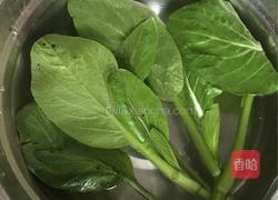 青菜蛋黄米糊的做法图解2