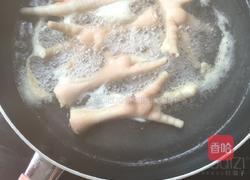 花生眉豆鸡脚汤的做法图解3