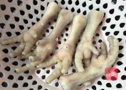 花生眉豆鸡脚汤的做法图解4