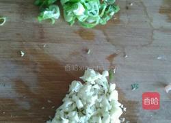 蒜蓉炒茼蒿的做法图解2