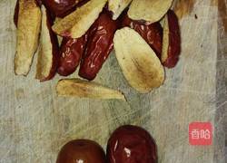 山楂红枣汤的做法图解1