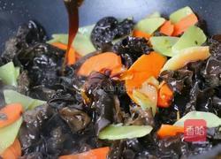 鸡蛋木耳炒青笋的做法图解6