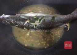 豆酱焖黑鱼的做法图解7