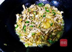 蘑菇炒肉的做法图解9