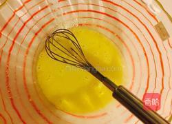 牛奶鸡蛋饼干的做法图解1