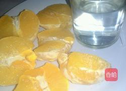 蜂蜜橙子汁的做法图解2