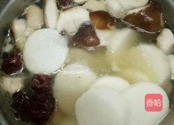 山药香菇鸡肉汤的做法图解3