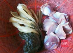 鸭胗炒酸菜的做法图解1