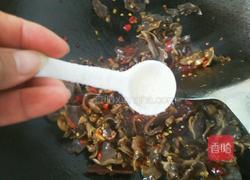 鸭胗炒酸菜的做法图解11