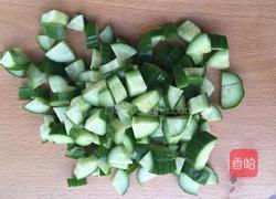 青瓜汁鸡蛋煎饼的做法图解2