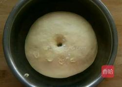 刺猬豆沙小餐包的做法图解2