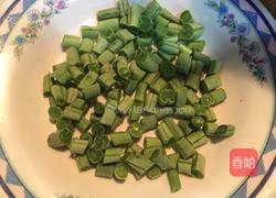 香菇鸡腿肉焖饭的做法图解2