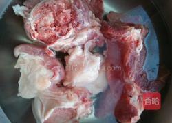 白萝卜大骨头汤的做法图解5