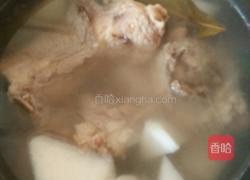 白萝卜大骨头汤的做法图解9