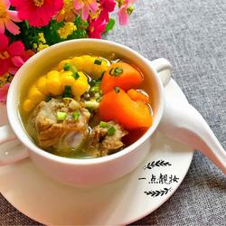 胡萝卜玉米排骨汤的做法[图]