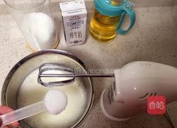 极致细腻——戚风蛋糕的做法图解3