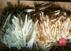 素炒土豆地瓜丝的做法图解1