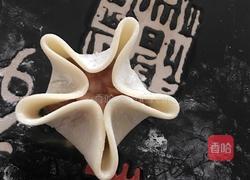 【梅花饺子】的做法图解7
