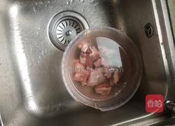 青菜蒸排骨的做法图解1