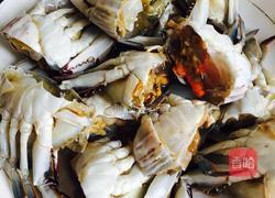 酱爆螃蟹的做法图解1