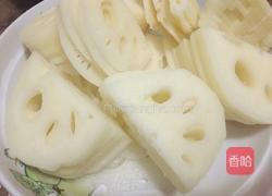 美味素炒藕片的做法图解2
