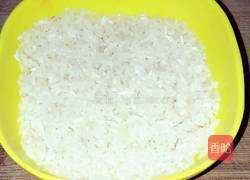 香菇滑鸡粥的做法图解2