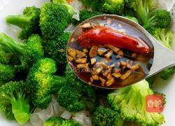 西蓝花拌银耳的做法图解8