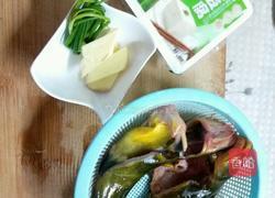 酸汤鱼豆腐的做法图解1
