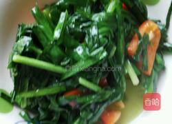 韭菜炒鸭血鹌鹑蛋的做法图解8