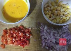 鲔鱼玉米蛋炒藜麦饭的做法图解3