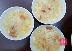 芡实百合枸杞银耳汤的做法图解5