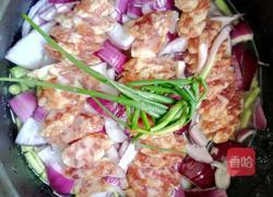 电饭煲腊肠饭的做法图解2