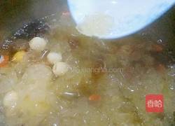 养颜雪耳羹的做法图解4