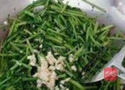 清炒蒜蓉茼蒿的做法图解4