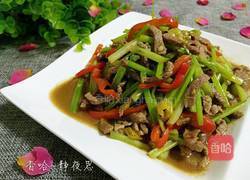 芹菜泡椒炒牛肉的做法图解1