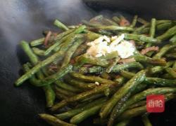 蒜香龙须豆角的做法图解10