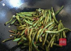 蒜香龙须豆角的做法图解11