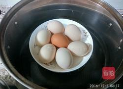 乡巴佬鸡蛋的做法图解1